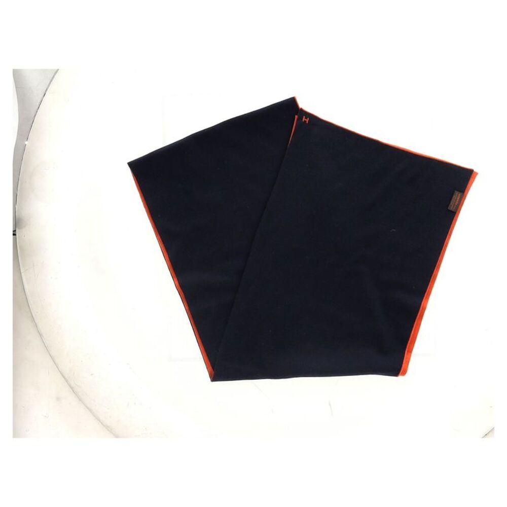Hermès Logo-Embroidered Two-Toned Scarf in Orange and Black Cashmere - Picture 6 of 7